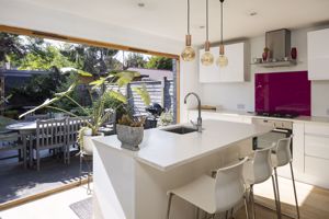 Photo 8- click for photo gallery